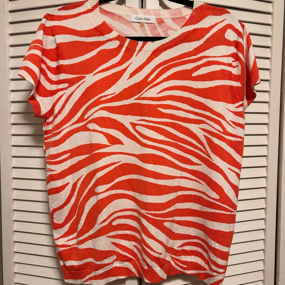 Calvin Klein Coral-White Zebra Print Short Sleeve Top